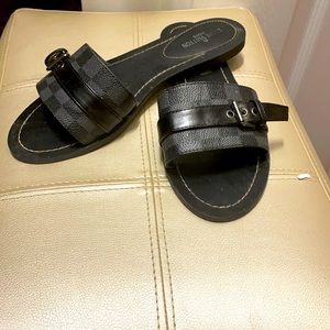 Louis Vuitton black and grayish flats sz 9